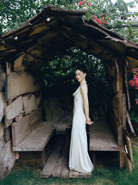 婚礼跟拍AI追色推荐:统一不同场地的色温,保留纪实感 新人、宾客与真实婚礼瞬间表现