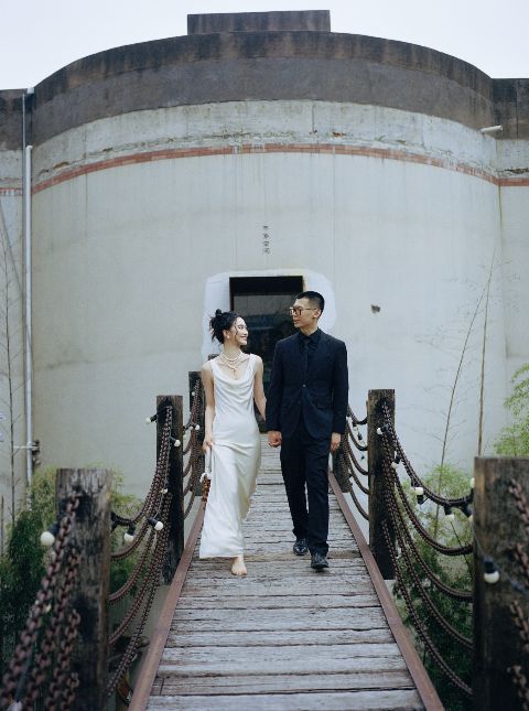 婚礼跟拍AI追色推荐:统一不同场地的色温,保留纪实感 整体色调关系