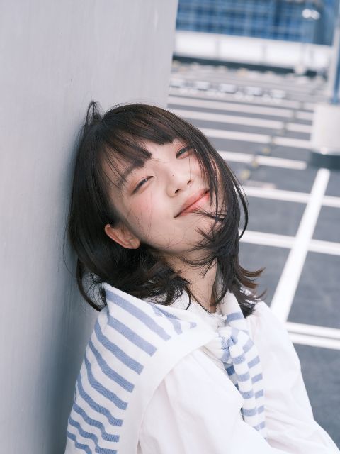 夏日写真AI追色推荐：清透日常人像调色效果 街头人像