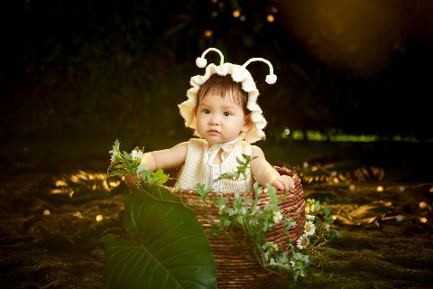 儿童森林写真AI追色推荐：保留神秘气氛，同时保证人物面部可读效果示例