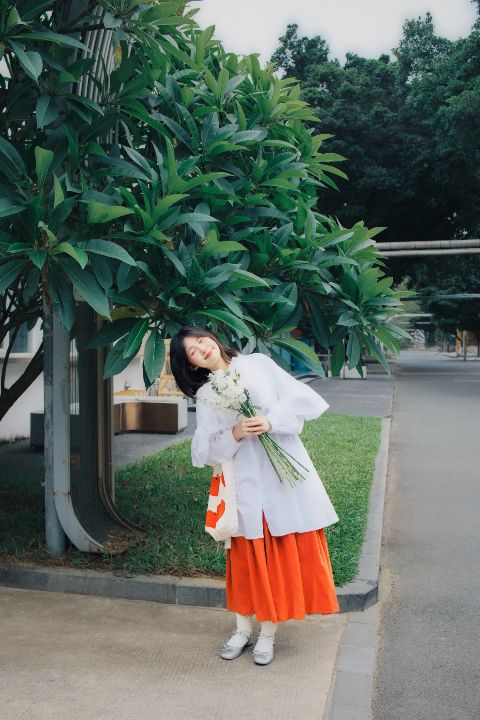 少女写真AI追色推荐：让人物表情和服装保持松弛感适用场景